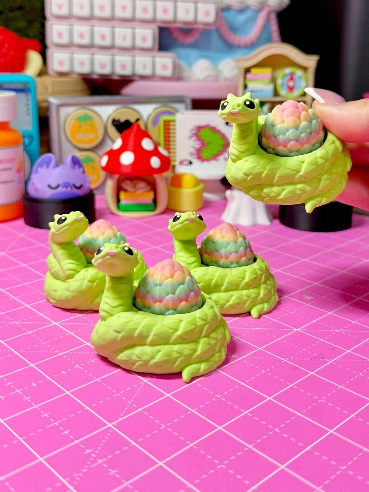 Serpent Egg Clicker *glow in the dark
