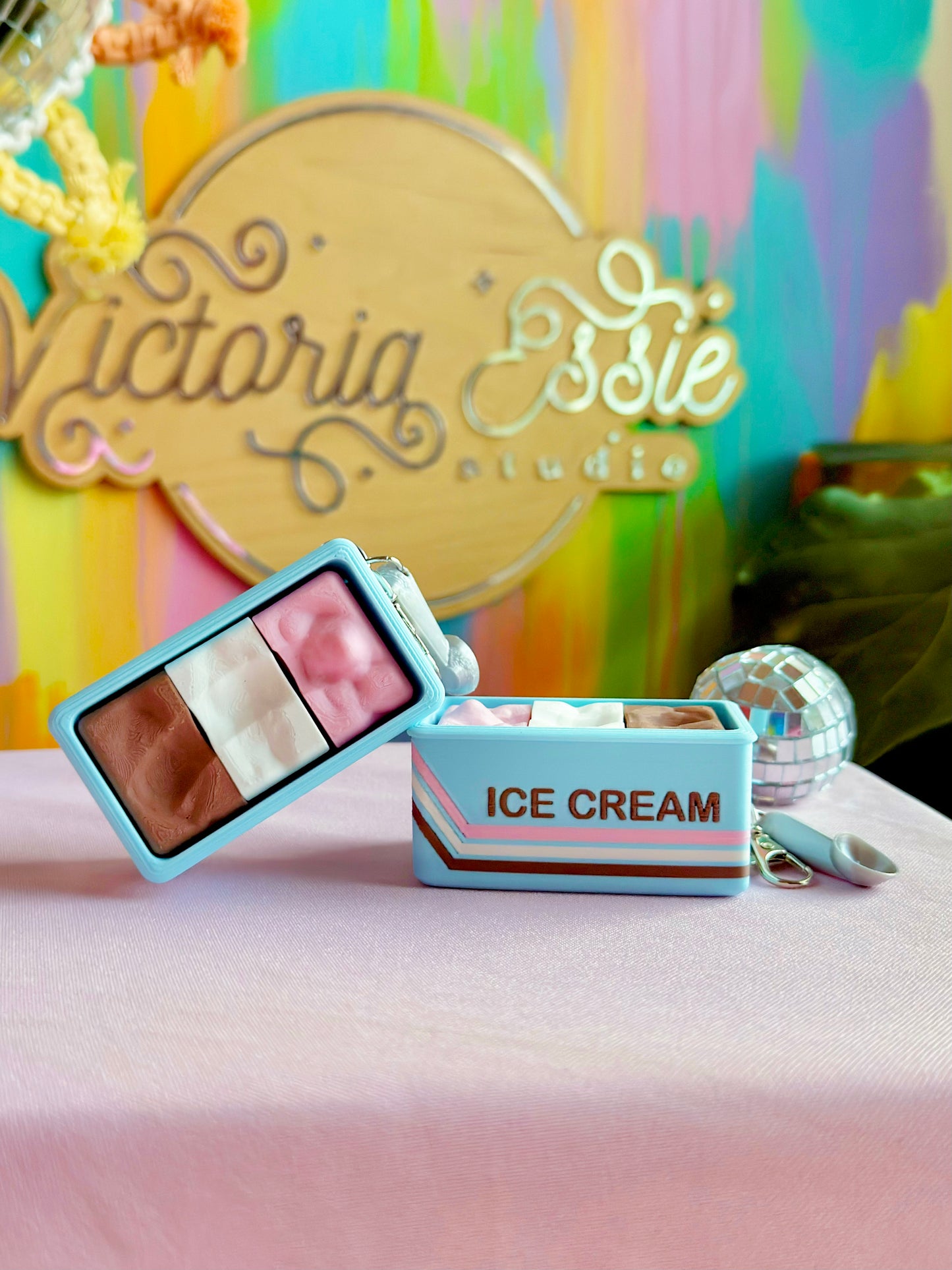 Neapolitan 3-Clicker Keychain