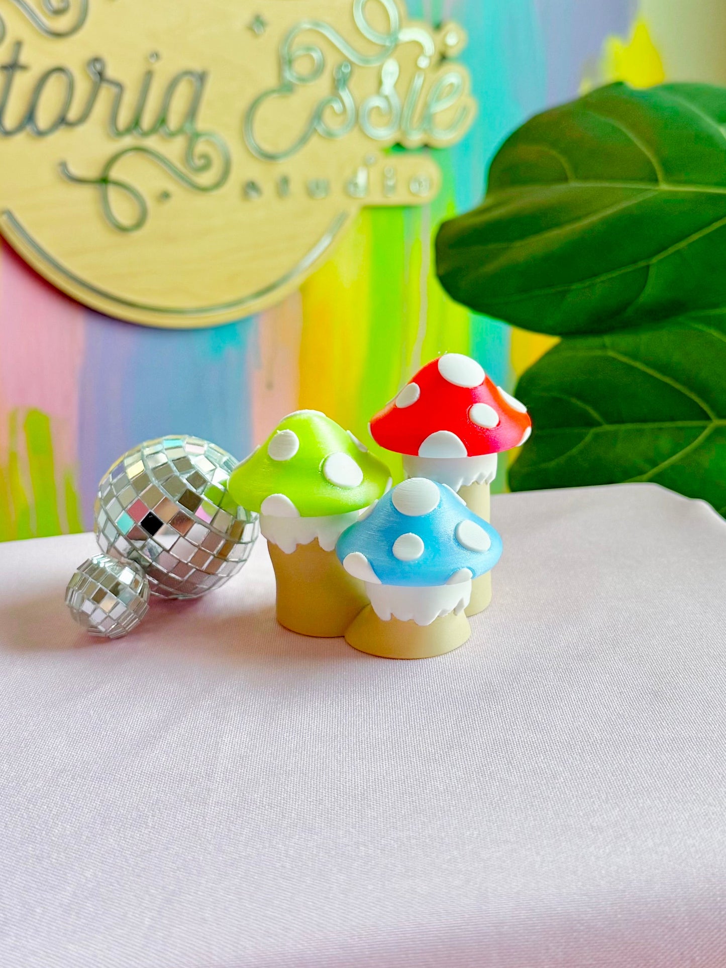 Mini Rainbow Toadstool Cluster Clicker