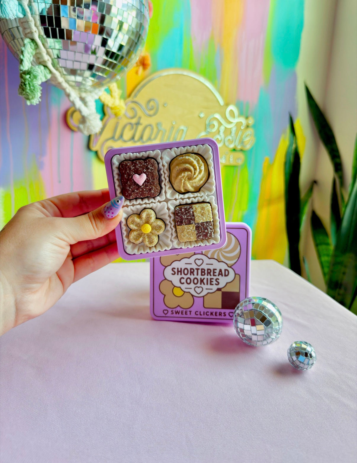 Sugar Cookie Box Mixed Clicker
