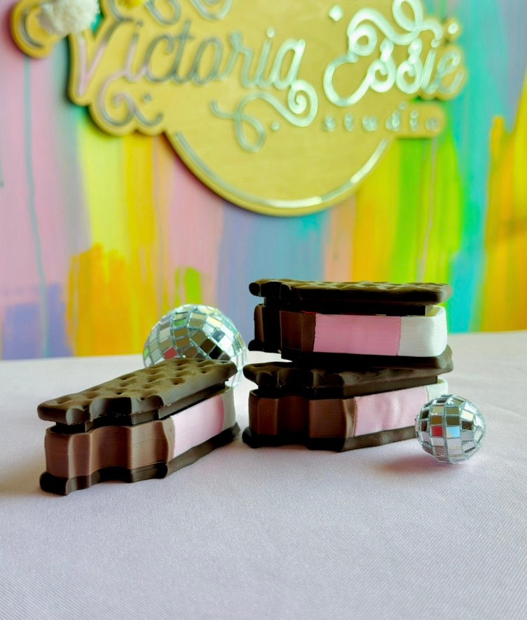 Neapolitan Ice Cream Sandwich Clicker