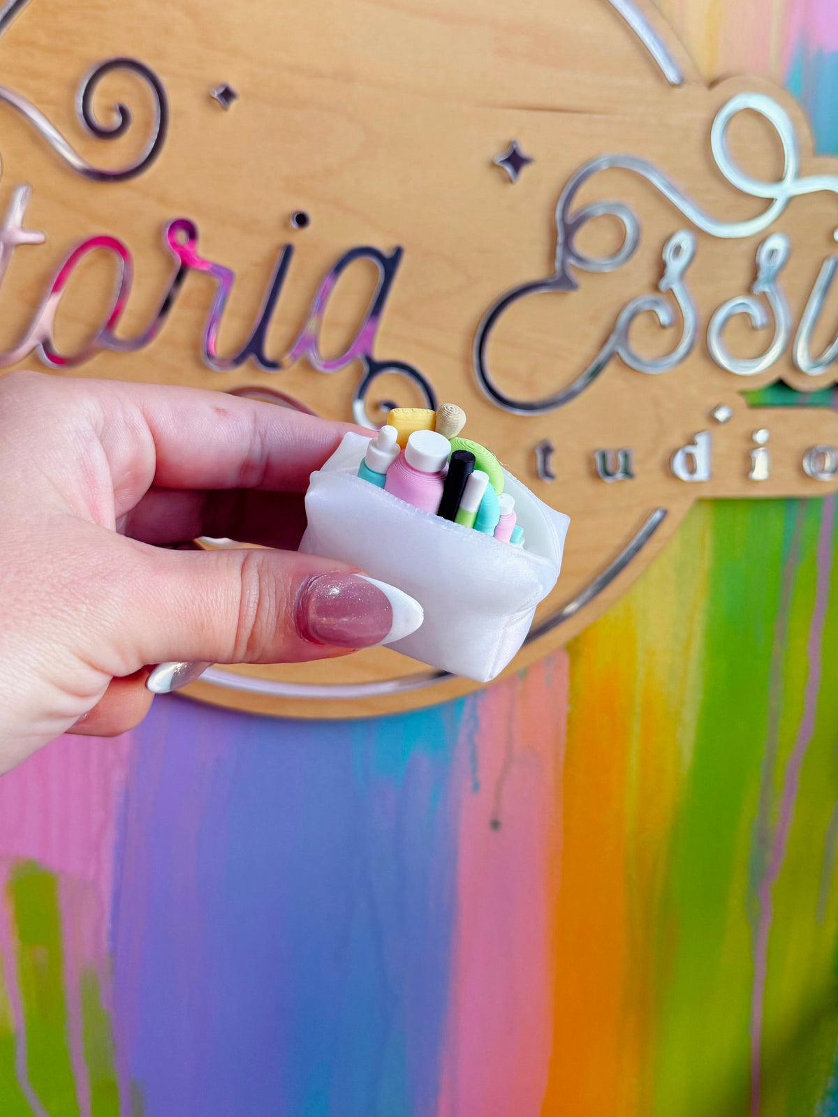 Level Keychain Makeup Bag Clicker Keychain – Victoria Essie Studio