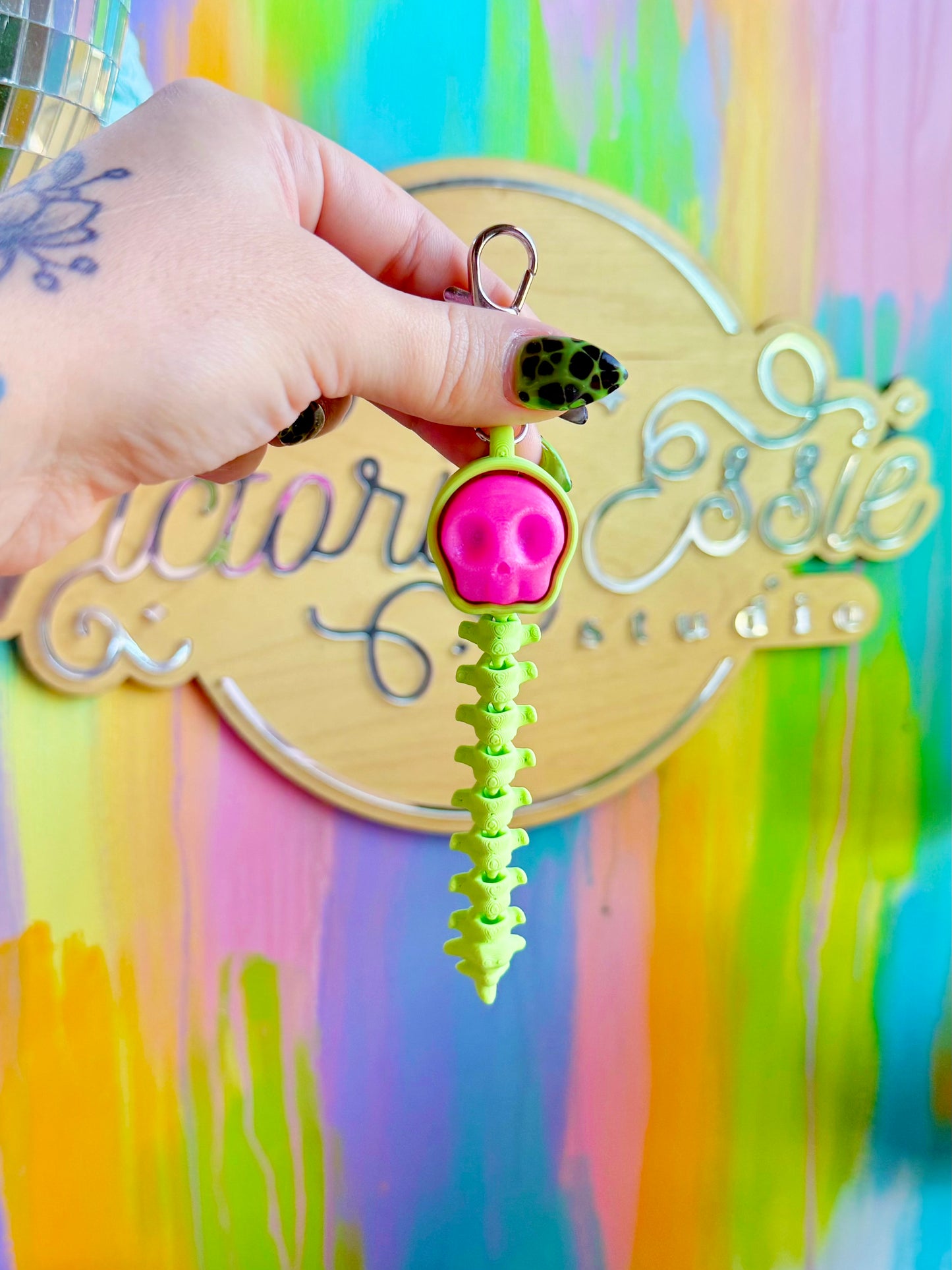 Wiggly Skull Clicker Keychain