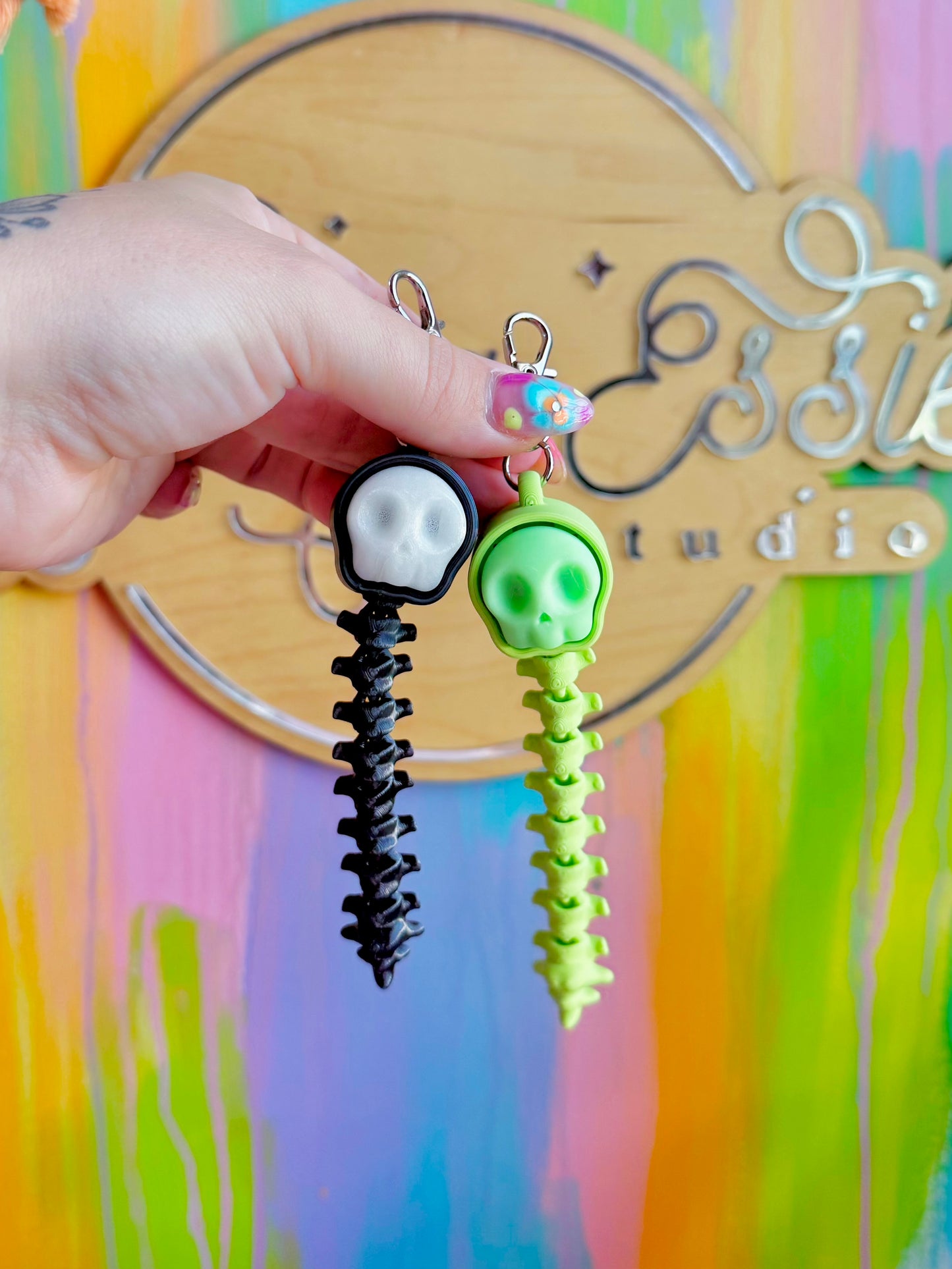 Wiggly Spine Clicker Keychain *glow in the dark