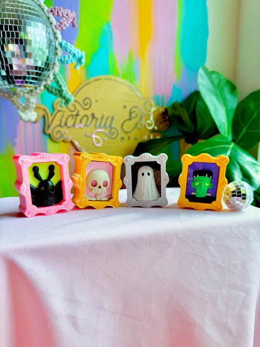 Halloween Picture Frame Clicker